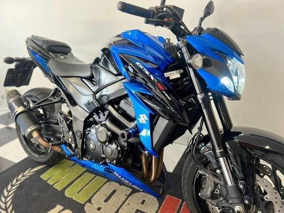 SUZUKI GSX-S750A 